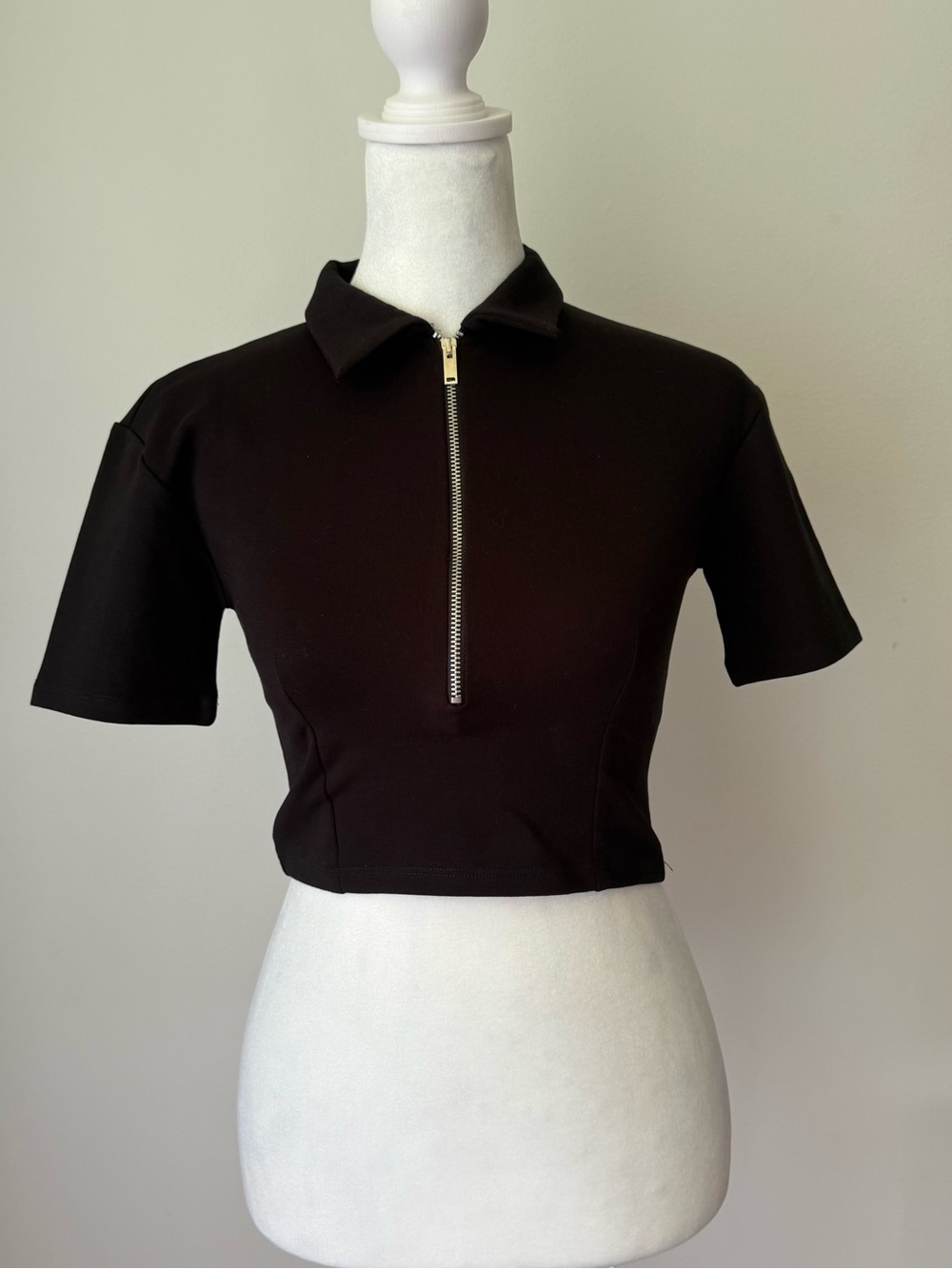 Oak + Fort Refined Women’s XS Black Half Zip Collared Cropped Top NWT